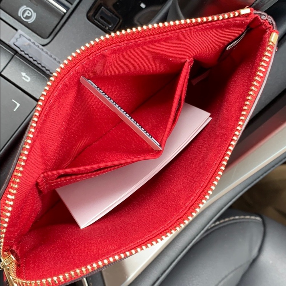 COACH LUNAR NEW YEAR CORNER ZIP WRISTLET WITH RAT - Picture 5 of 16